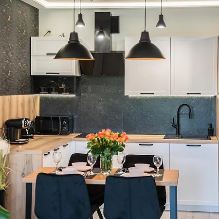 Apartament Duzy Staw Διαμέρισμα Jelenia Góra
